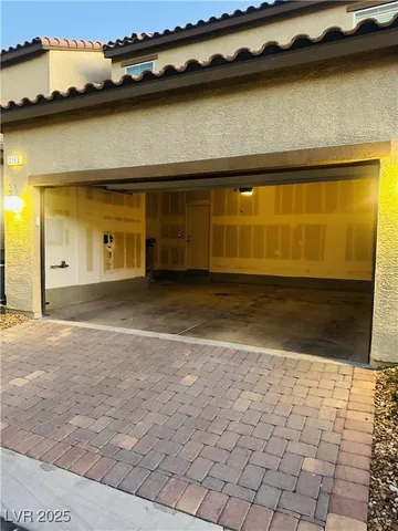 $2,300 | 3195 Brynley Avenue, Henderson, NV 89044