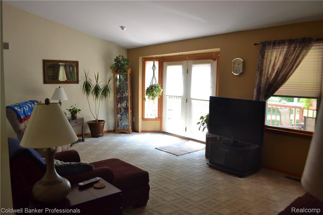 1393 Turrill Road Lapeer, MI 48446 - Photo 5 of 39 018.JPG