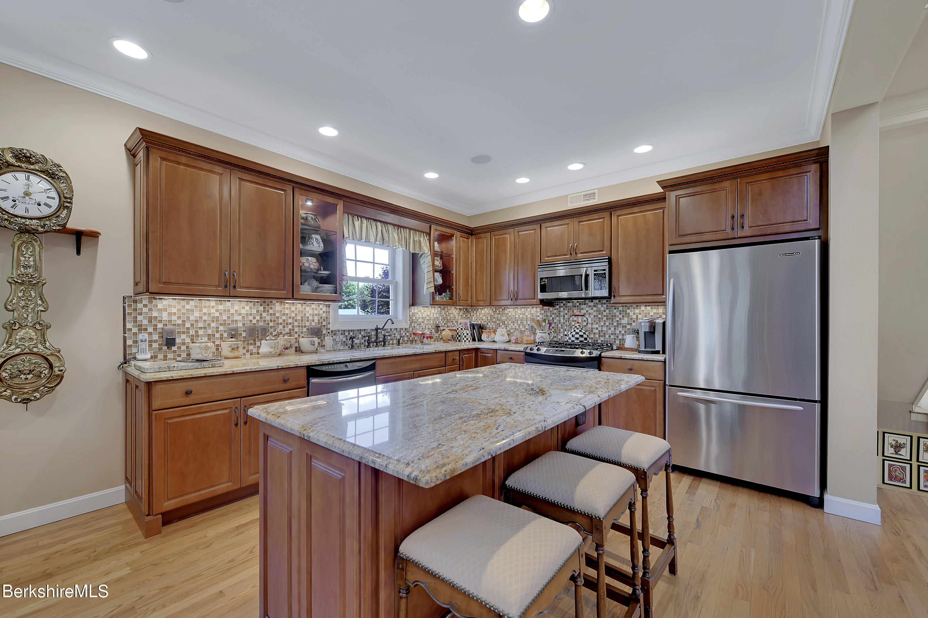 11 High Crest Road, Unit 11 Lenox, MA 01240 - Photo 11 of 54 11-Kitchen