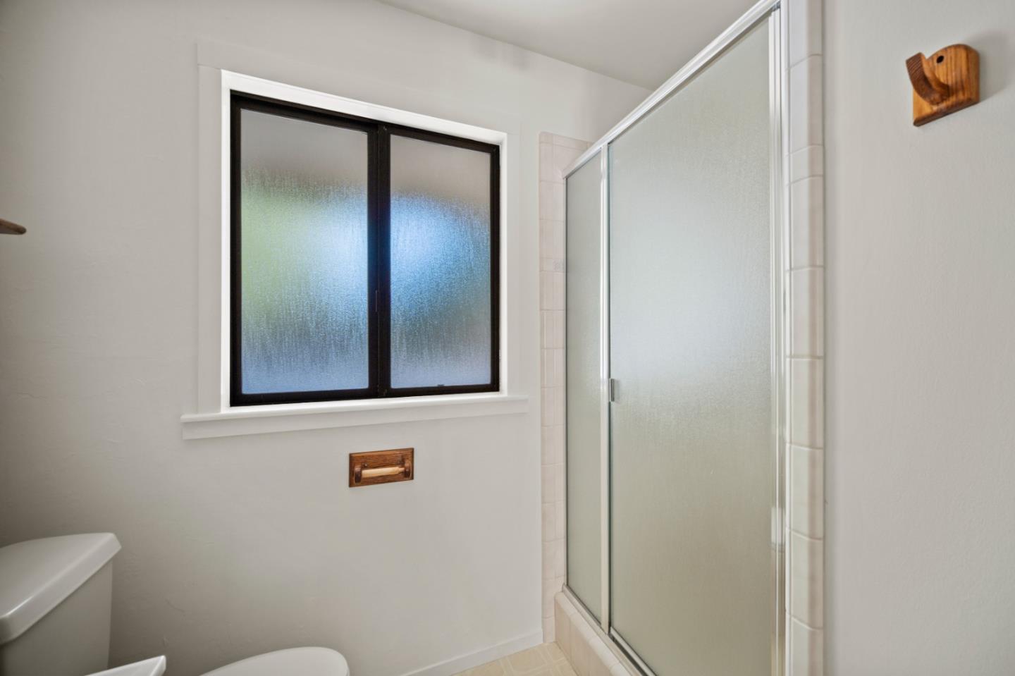 59 Boronda Road Carmel Valley, CA 93924 - Photo 29 of 43 a bathroom with a mirror