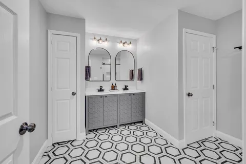 $594,000 | 2219 Fernwood Drive, Nashville, TN 37216