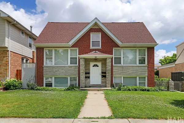 $2,500 | 2735 North 73rd Court, Unit 2, Elmwood Park, IL 60707