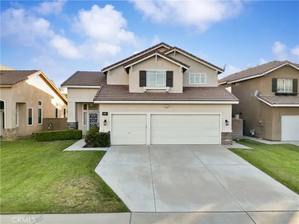 $829,000 | 5462 Arena Way, Fontana, CA 92336