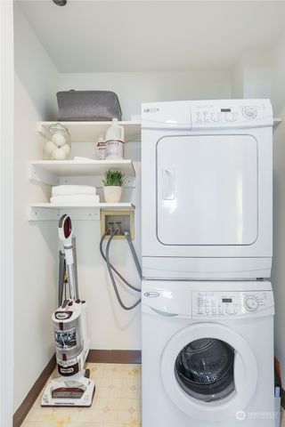 $865,000 | 2600 2nd Avenue, Unit 2201, Seattle, WA 98121