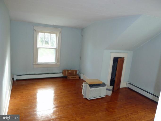 5502 Cassons Neck Road Cambridge, MD 21613 - Photo 14 of 19 Bedroom