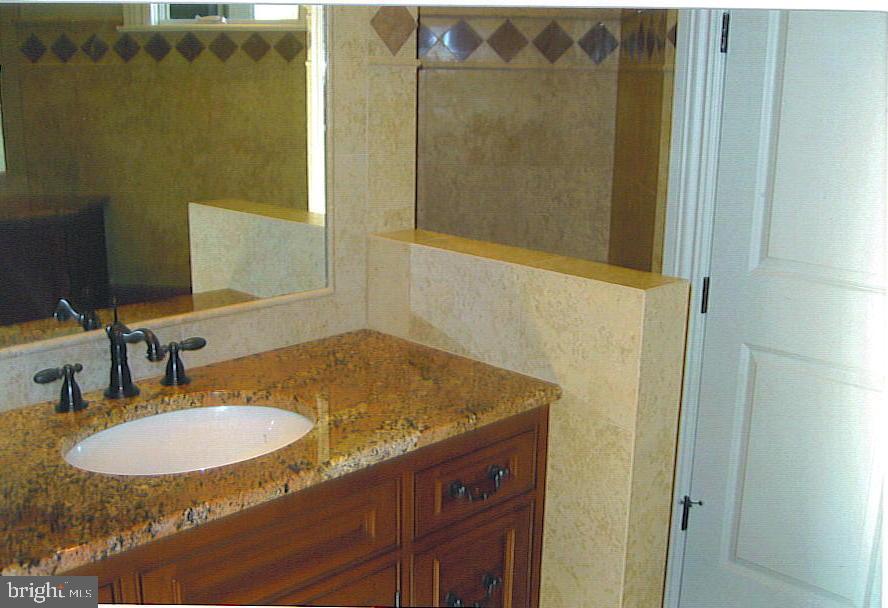 511 Dorset Street, Unit 17 Lititz, PA 17543 - Photo 10 of 15