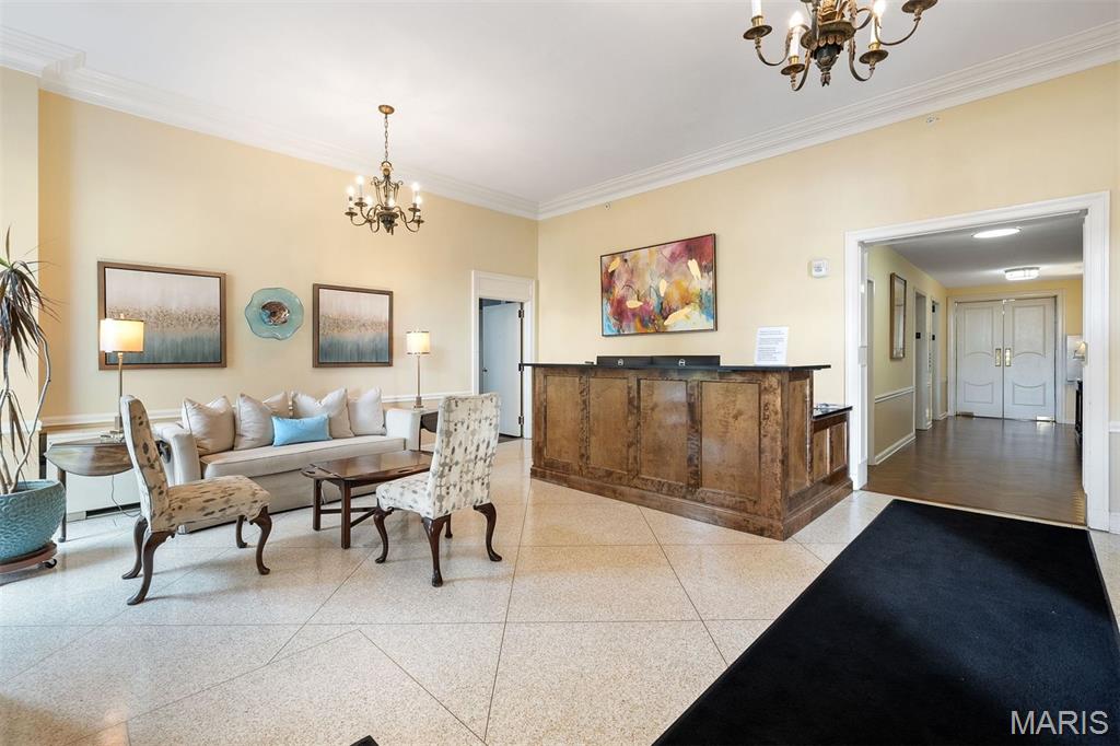 900 South Hanley Road, Unit 10B St. Louis, MO 63105 - Photo 19 of 24 Gallery Image 19