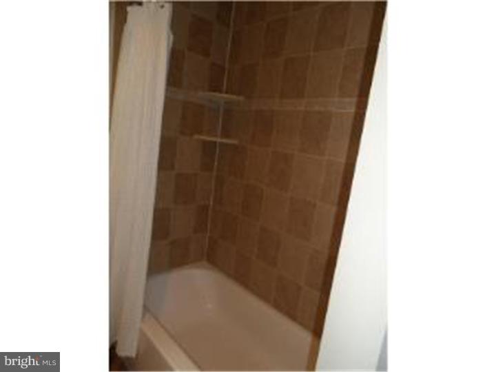 912 Longfield Road Glenside, PA 19038 - Photo 14 of 16 Bathroom