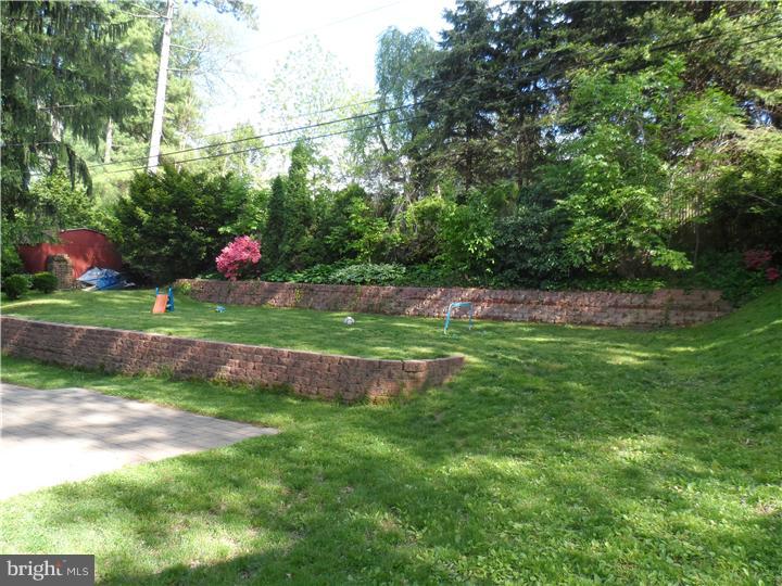 912 Longfield Road Glenside, PA 19038 - Photo 15 of 16 Exterior Back
