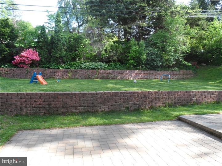 912 Longfield Road Glenside, PA 19038 - Photo 16 of 16 Exterior Back