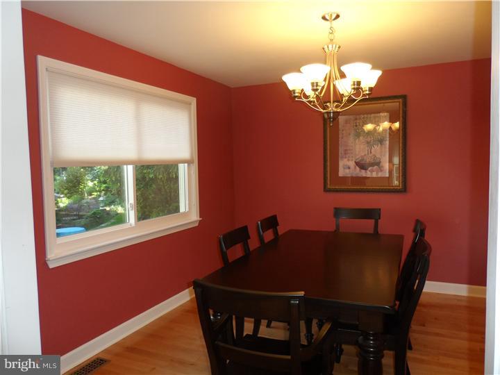 912 Longfield Road Glenside, PA 19038 - Photo 5 of 16 Dining Room