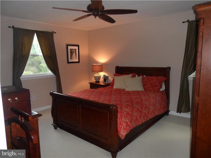 912 Longfield Road Glenside, PA 19038 - Photo 9 of 16 Bedroom - Main
