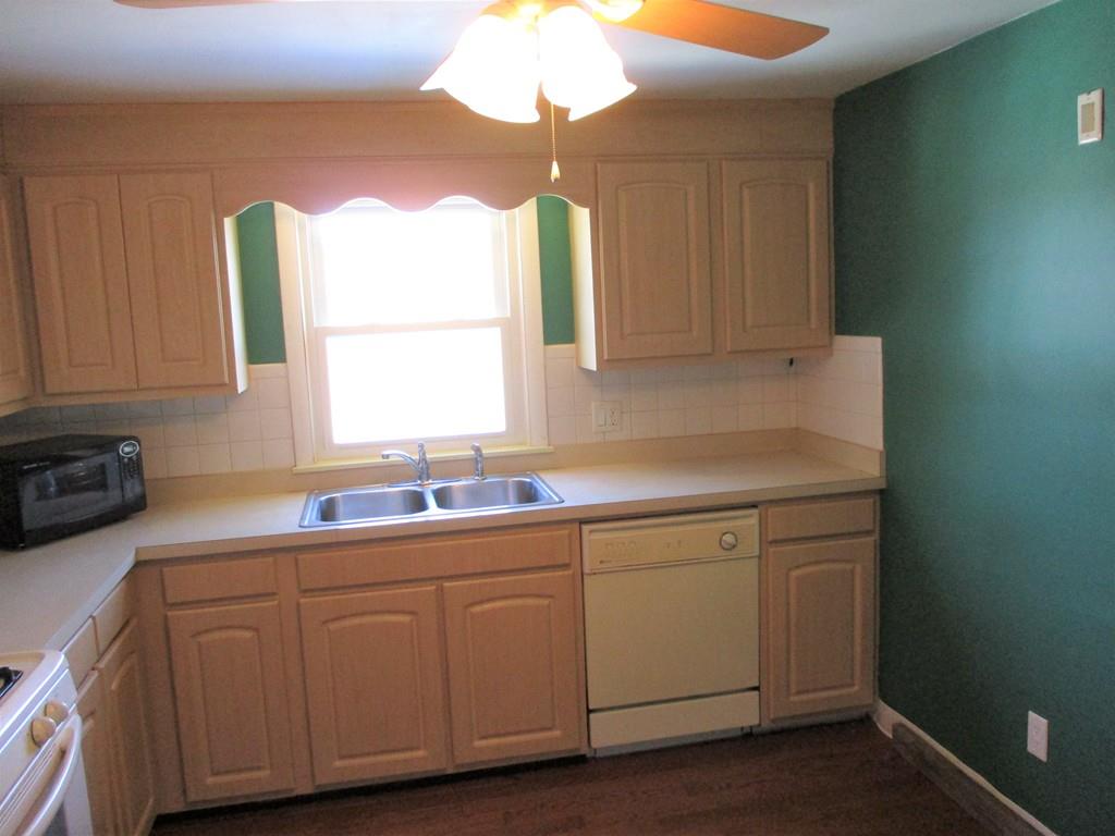 47 State Road West Westminster, MA 01473 - Photo 4 of 24 Gallery Image 4