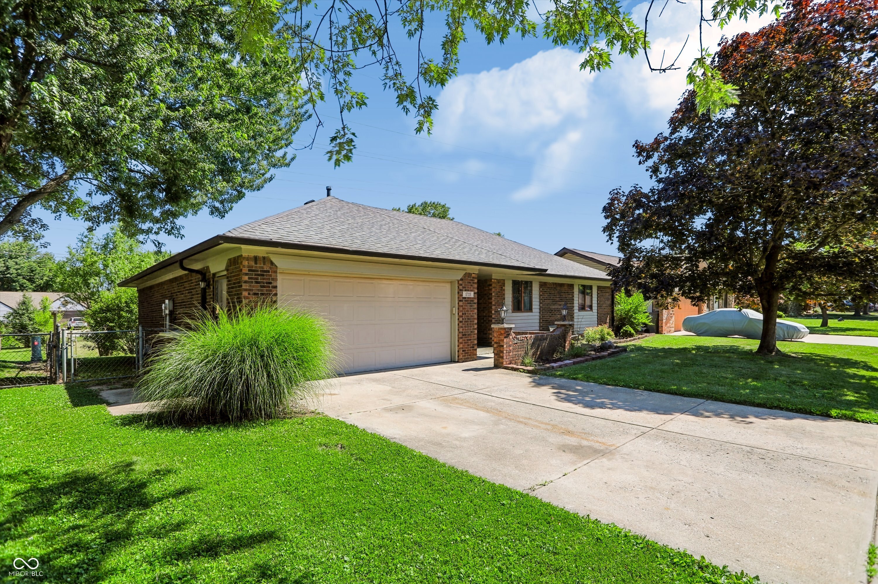 5706 Riva Ridge Drive Indianapolis, IN 46237 - Photo 2 of 52