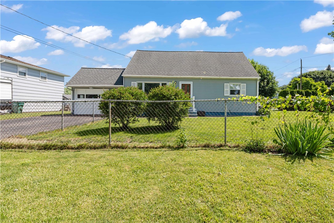 104 Rahway Road Gates, NY 14606 - Photo 4 of 45
