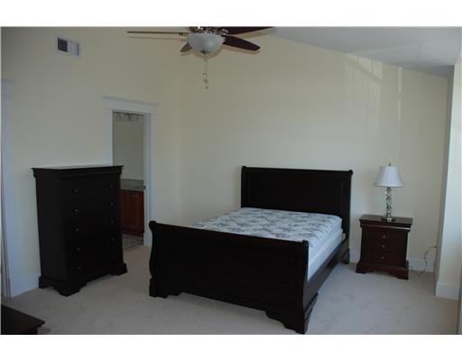 53 Sandy Point Farm Road, Unit 8 Portsmouth, RI 02871 - Photo 5 of 8 Master Bedroom.