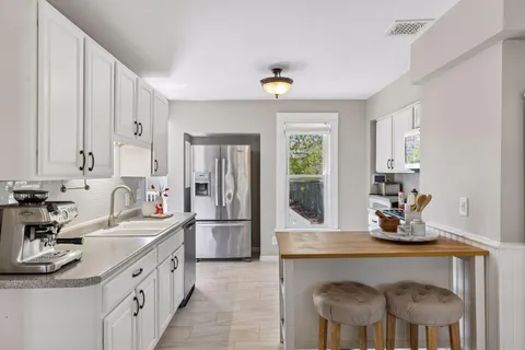$475,000 | 1060 Goodrich Avenue, St. Paul, MN 55105