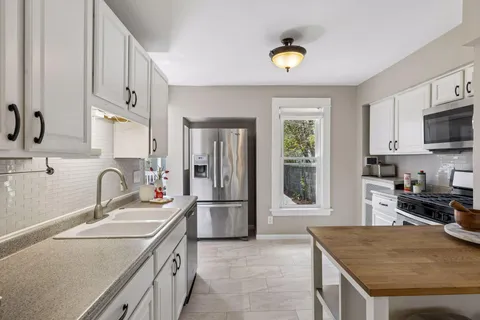 $475,000 | 1060 Goodrich Avenue, St. Paul, MN 55105