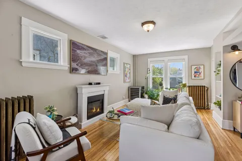 $475,000 | 1060 Goodrich Avenue, St. Paul, MN 55105