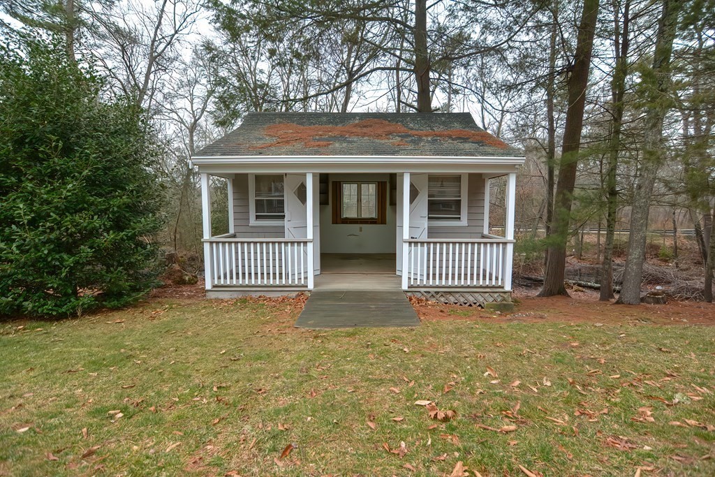 142 Middleboro Road Freetown, MA 02717 - Photo 7 of 42 front view of a house with a yard