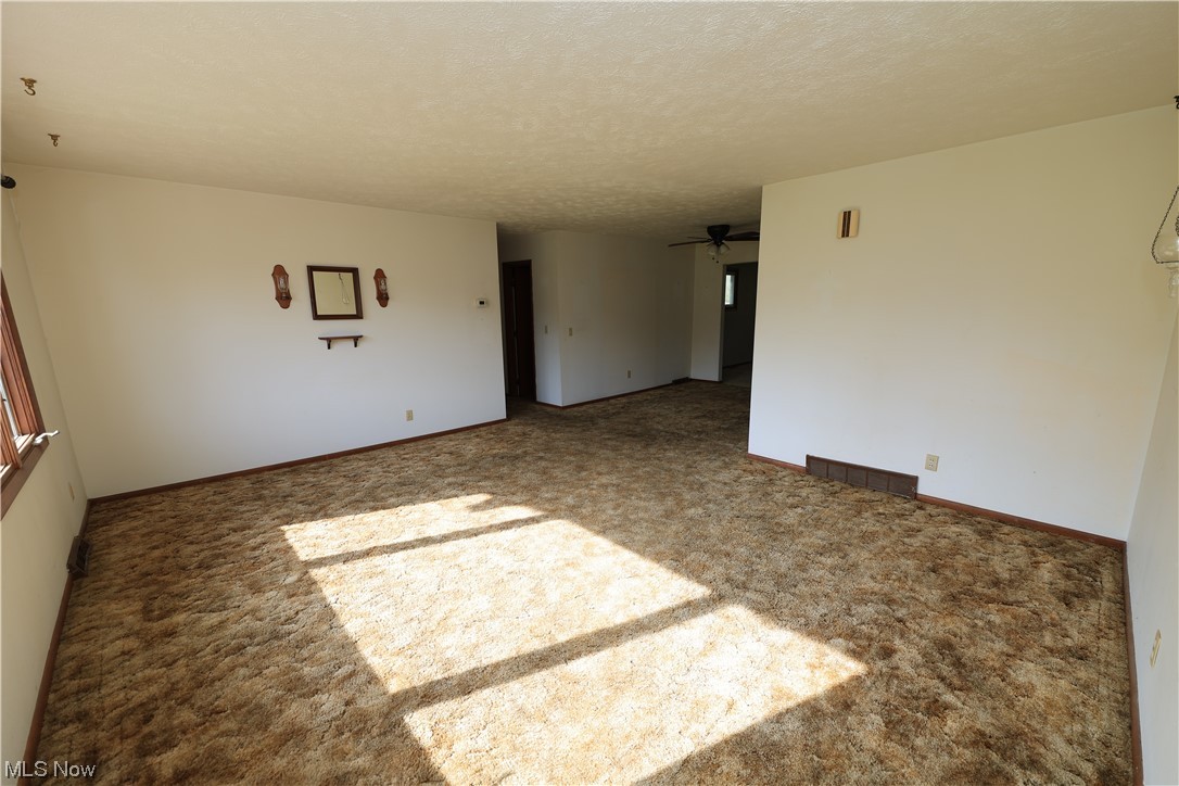 11734 Lyman Road Chesterland, OH 44026 - Photo 6 of 32 Gallery Image 6