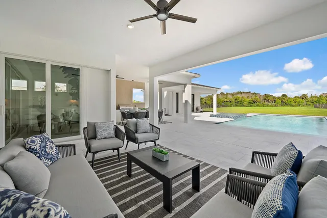 $5,699,000 | 20037 Southeast Bridgewater Drive, Jupiter, FL 33458