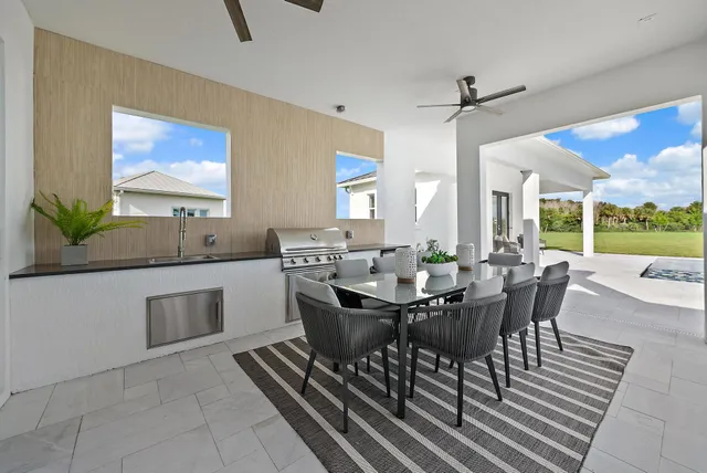 $5,699,000 | 20037 Southeast Bridgewater Drive, Jupiter, FL 33458