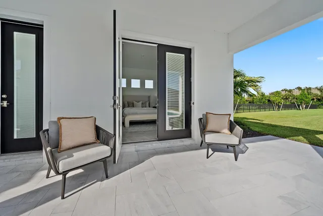 $5,699,000 | 20037 Southeast Bridgewater Drive, Jupiter, FL 33458