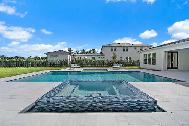 $5,699,000 | 20037 Southeast Bridgewater Drive, Jupiter, FL 33458