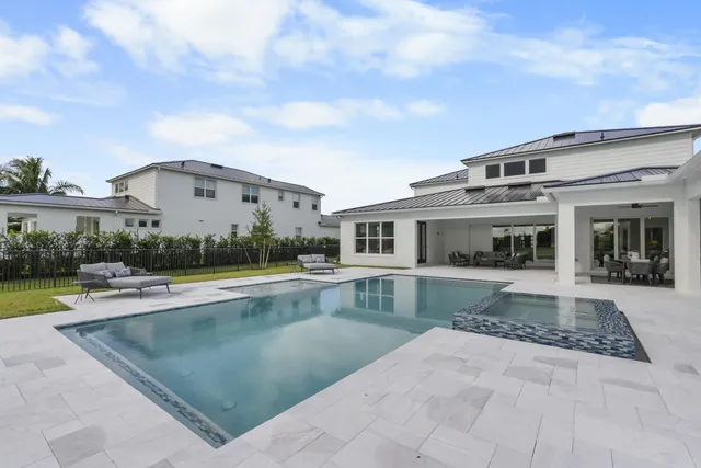 $5,699,000 | 20037 Southeast Bridgewater Drive, Jupiter, FL 33458