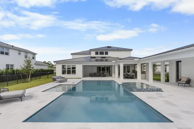 $5,699,000 | 20037 Southeast Bridgewater Drive, Jupiter, FL 33458