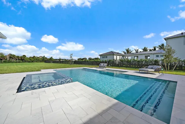 $5,699,000 | 20037 Southeast Bridgewater Drive, Jupiter, FL 33458