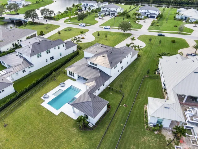 $5,699,000 | 20037 Southeast Bridgewater Drive, Jupiter, FL 33458