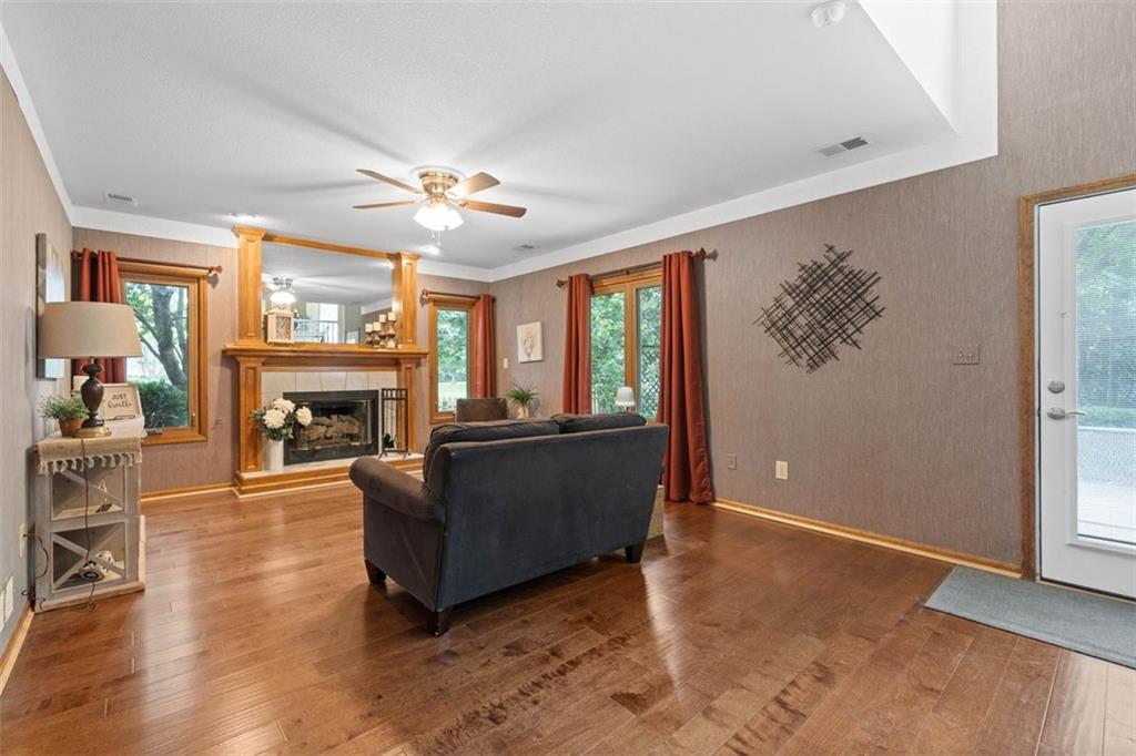 2112 Northeast Springbrook Street Blue Springs, MO 64014 - Photo 21 of 40