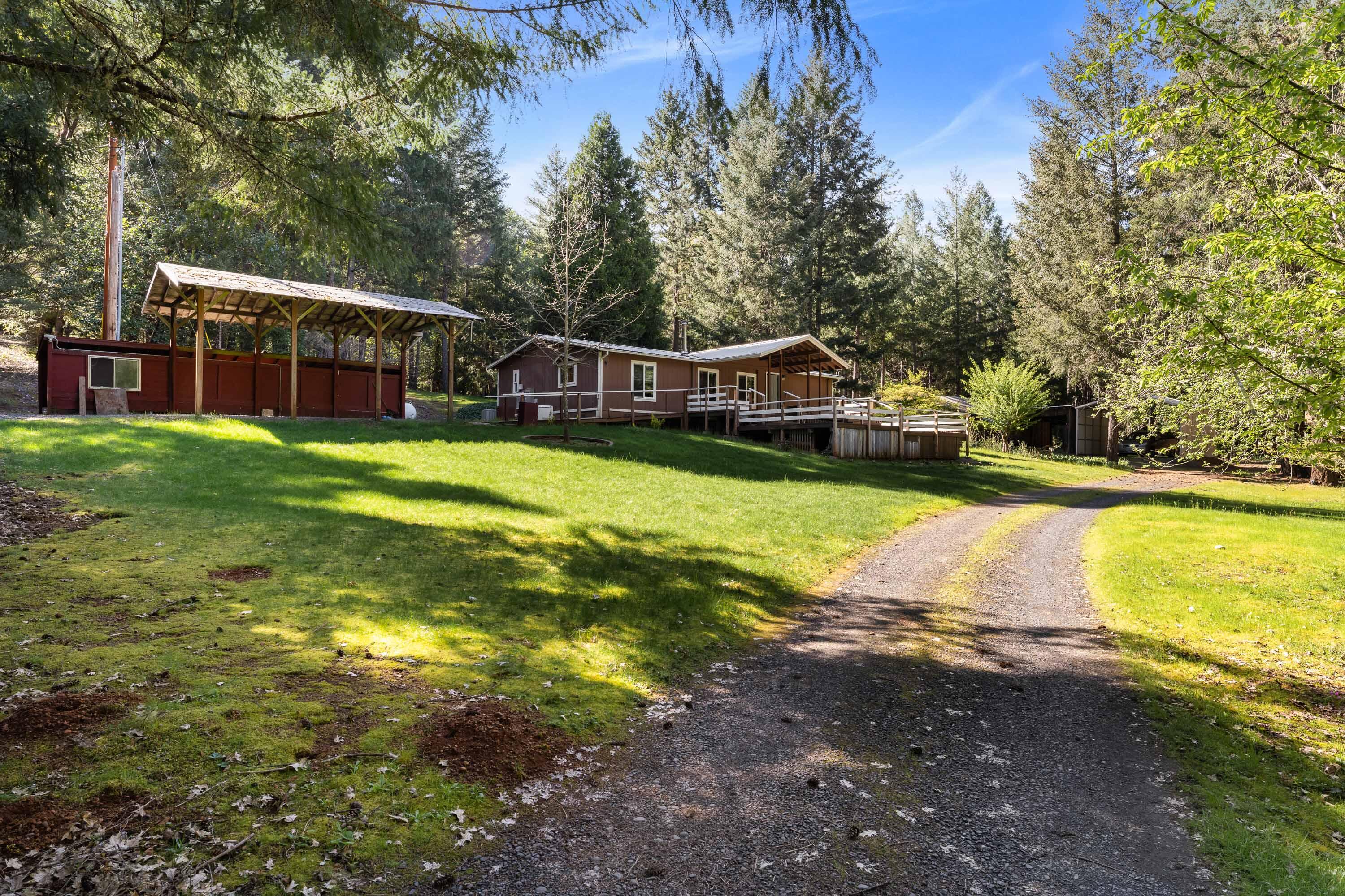 332 Bull Creek Road Grants Pass, OR 97527 - Photo 36 of 46 Gallery Image 36