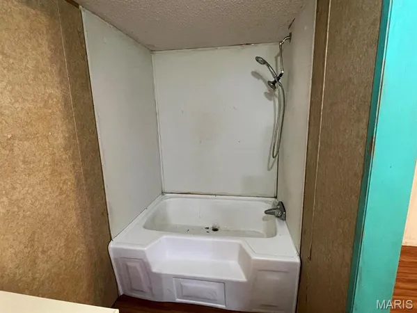 $44,800 | 130 College Avenue, Licking, MO 65542