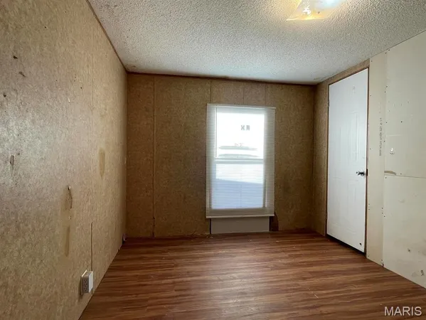 $44,800 | 130 College Avenue, Licking, MO 65542