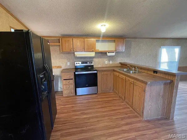 $44,800 | 130 College Avenue, Licking, MO 65542