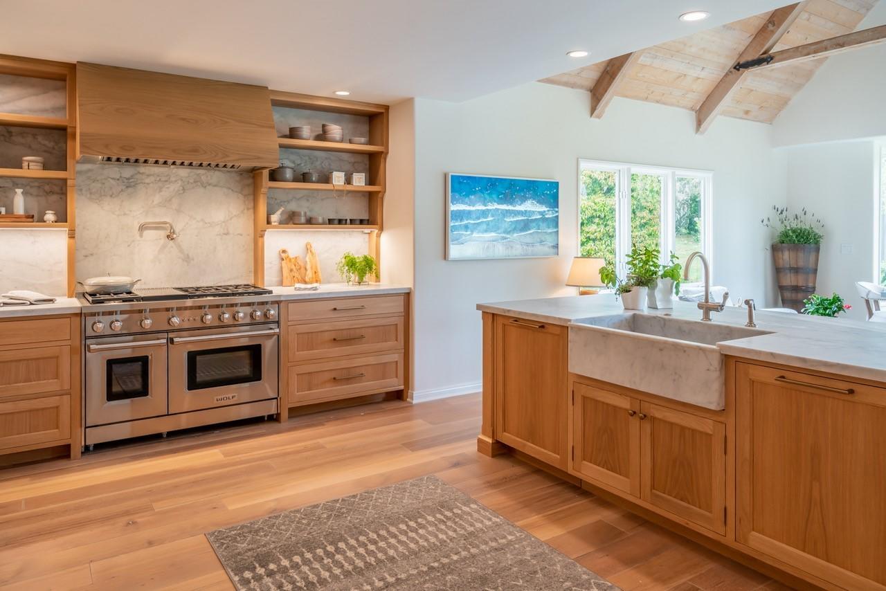 280 Santa Rosa Lane Santa Barbara, CA 93108 - Photo 6 of 19 Kitchen Island