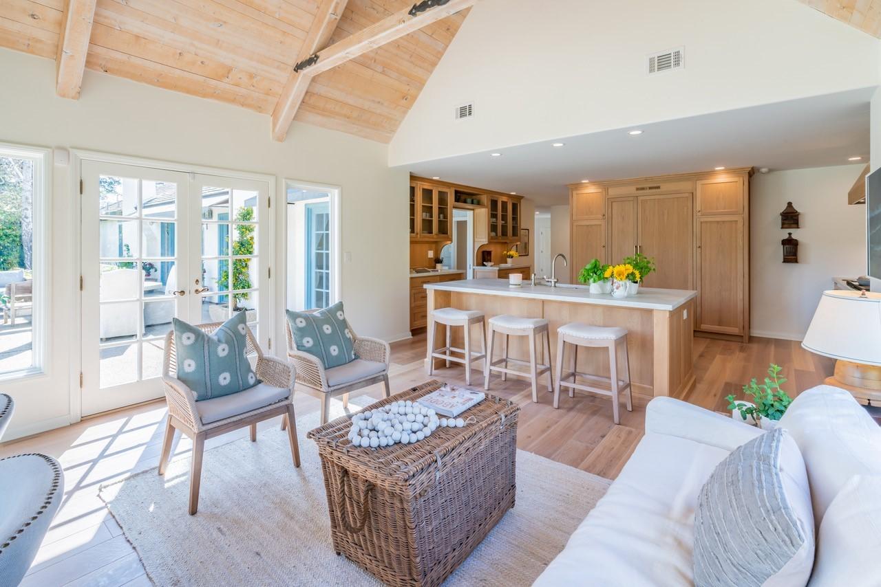 280 Santa Rosa Lane Santa Barbara, CA 93108 - Photo 7 of 19 Kitchen Great Room