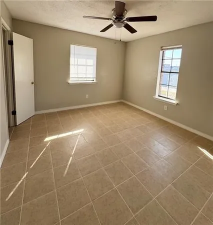 $900 | 906 Jeffrey Court, Unit D, Laplace, LA 70068