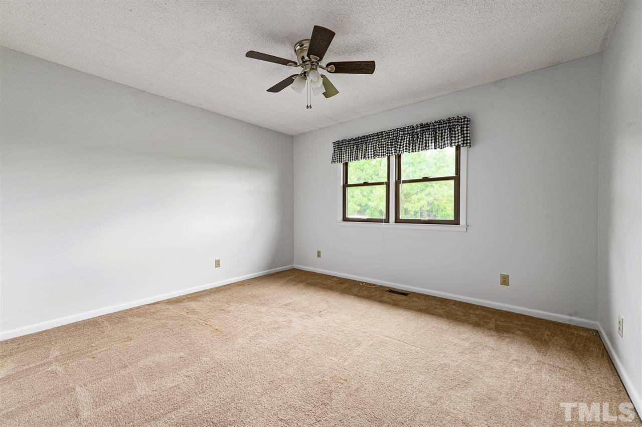 265 Carroll Byrd Road Dunn, NC 28334 - Photo 20 of 26 Gallery Image 20