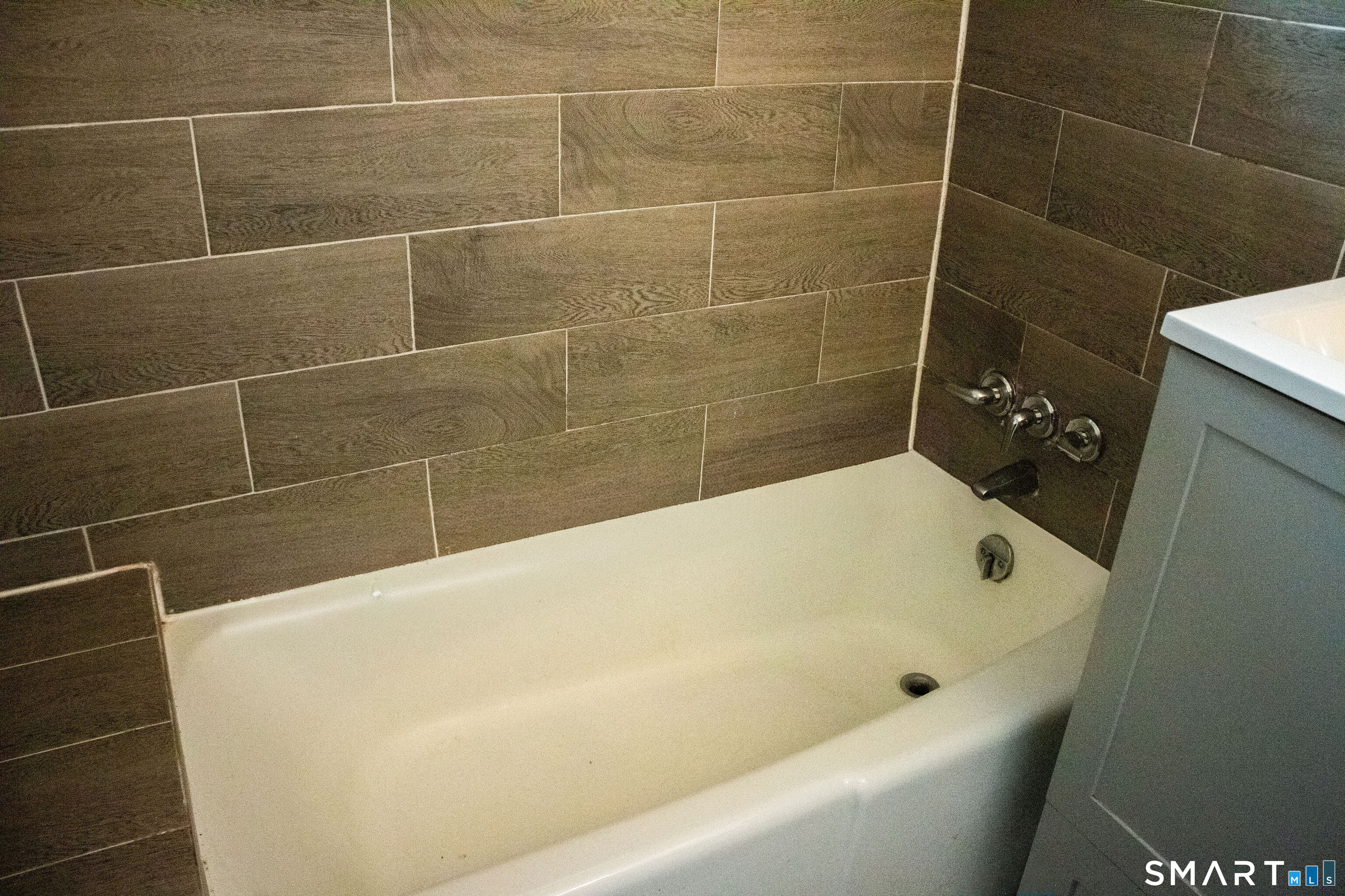 405 Wilson Street, Unit 3 Waterbury, CT 06708 - Photo 7 of 7