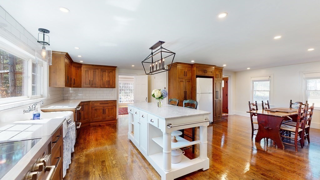 53 Harold Parker Road Andover, MA 01810 - Photo 9 of 42 Gallery Image 9