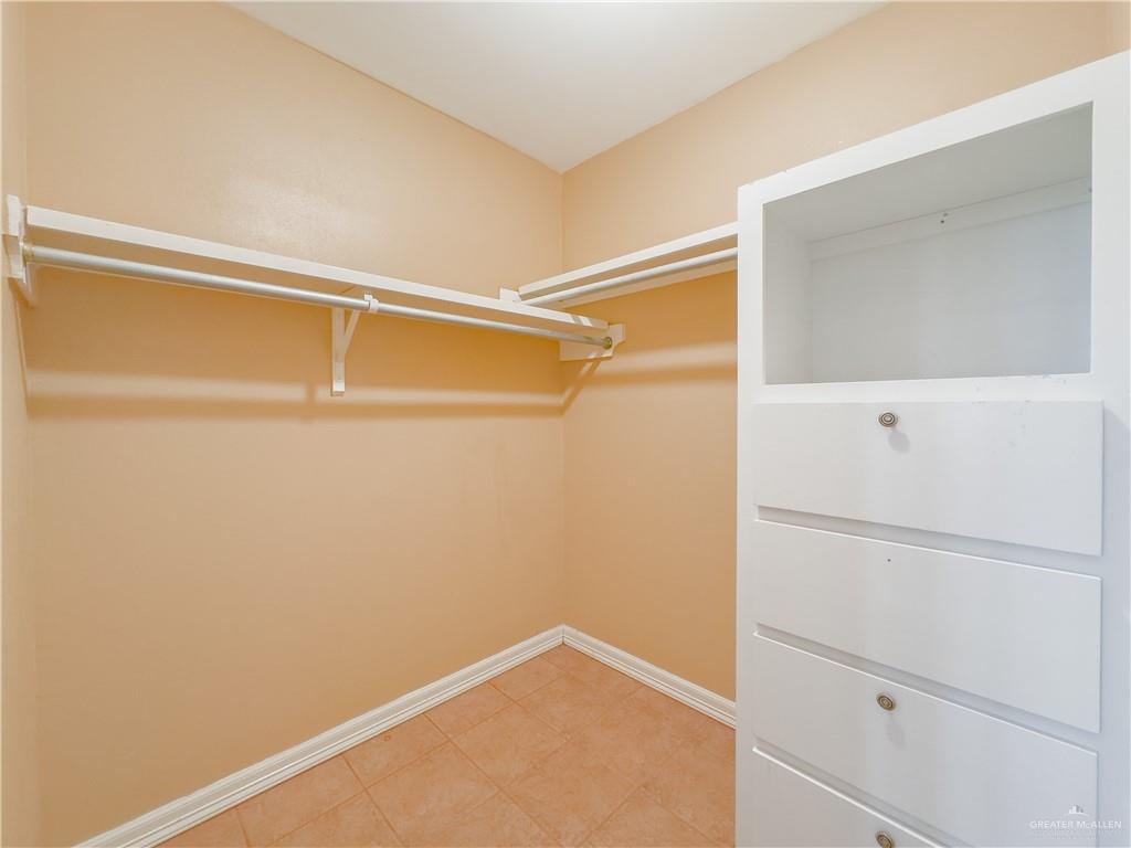 3909 Tulipan Street Mission, TX 78573 - Photo 12 of 16 a view of small space