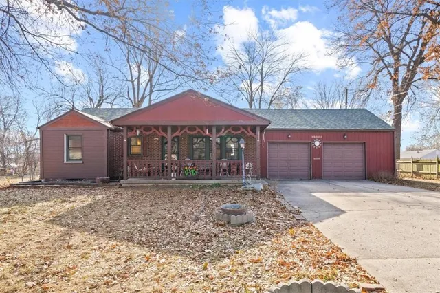 $190,000 | 10005 East 69th Terrace, Raytown, MO 64133