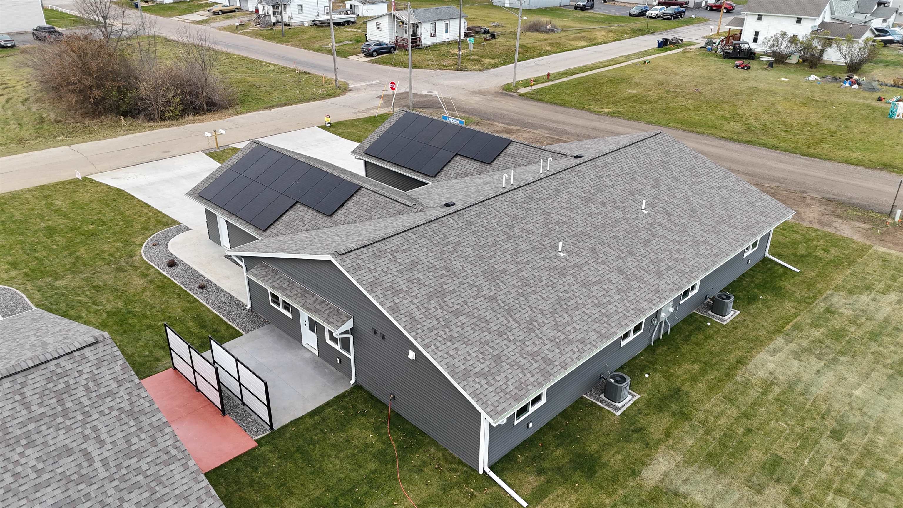 703 Stelting Street Sparta, WI 54656 - Photo 2 of 25