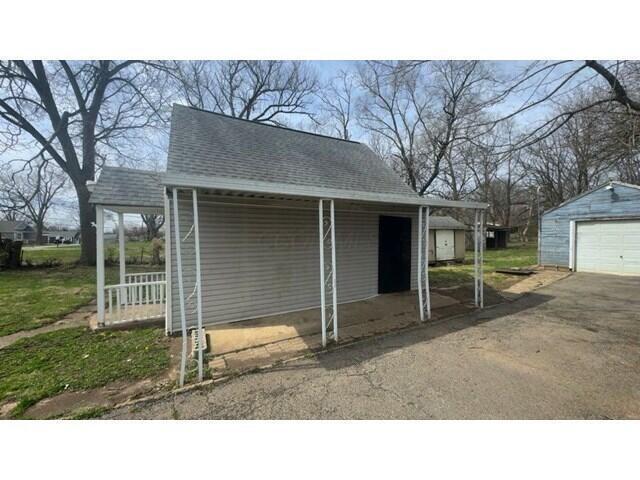 562 Ashwood Road Columbus, OH 43207 - Photo 4 of 13 4