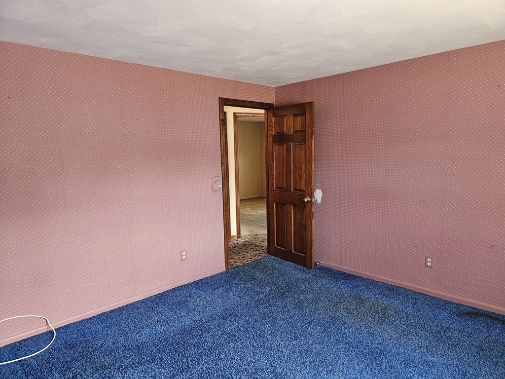 9 Upland Road Holyoke, MA 01040 - Photo 18 of 31 Gallery Image 18