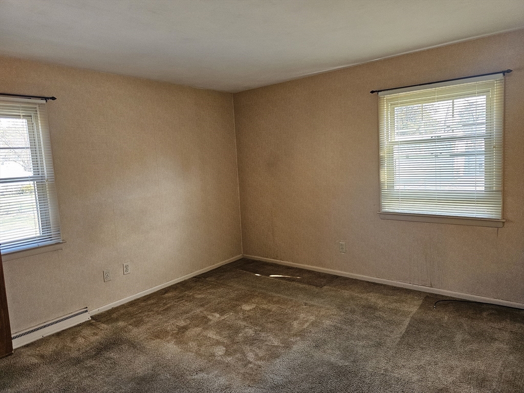 9 Upland Road Holyoke, MA 01040 - Photo 19 of 31 Gallery Image 19